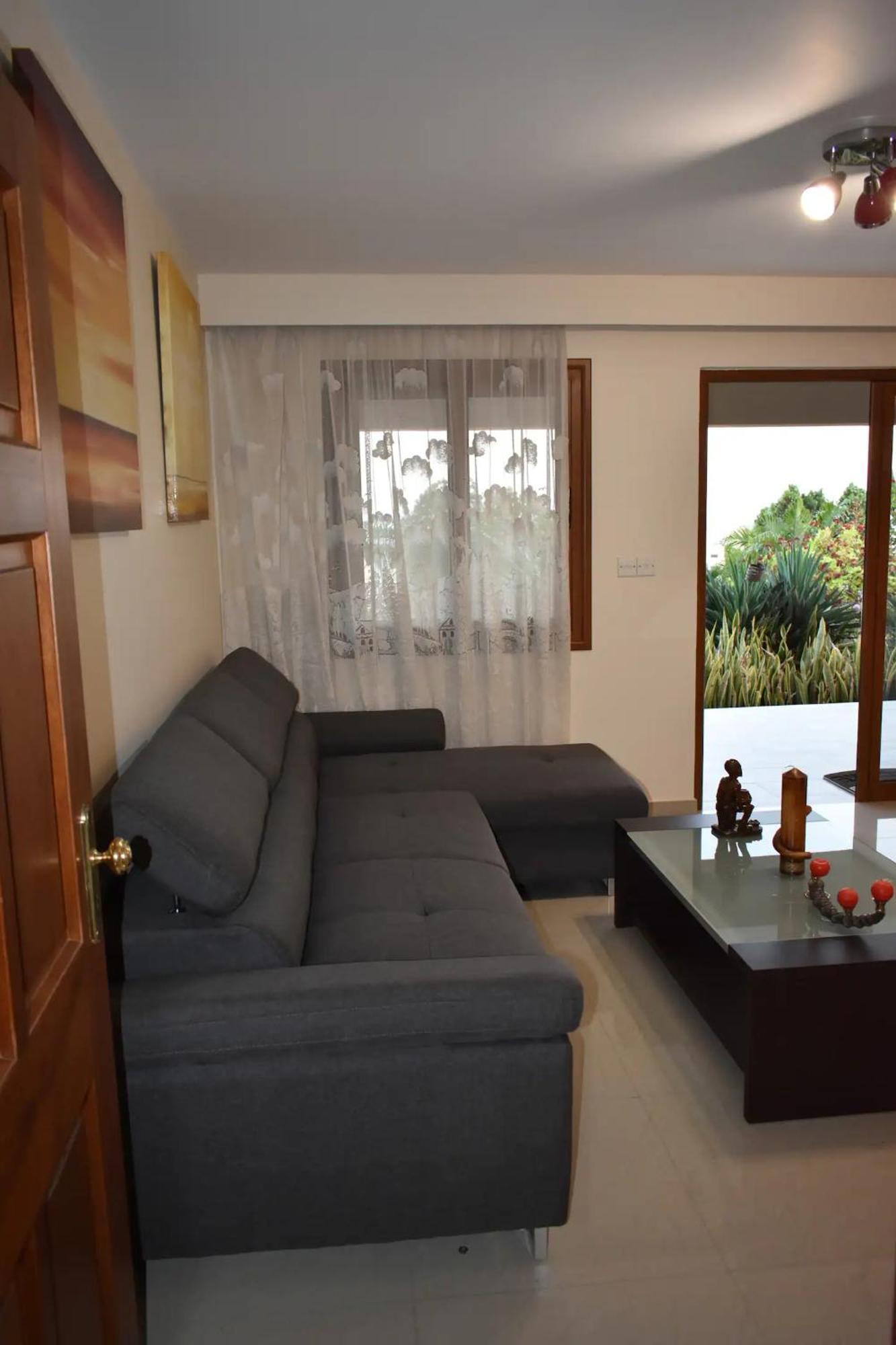 Olive Tree Apartments Лимасол Екстериор снимка