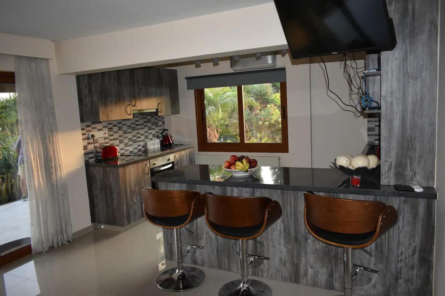 Olive Tree Apartments Лимасол Екстериор снимка