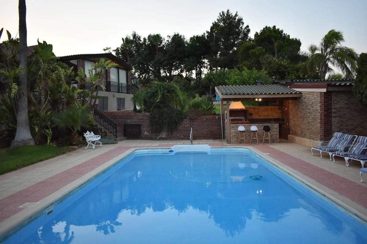 Olive Tree Apartments Лимасол Екстериор снимка